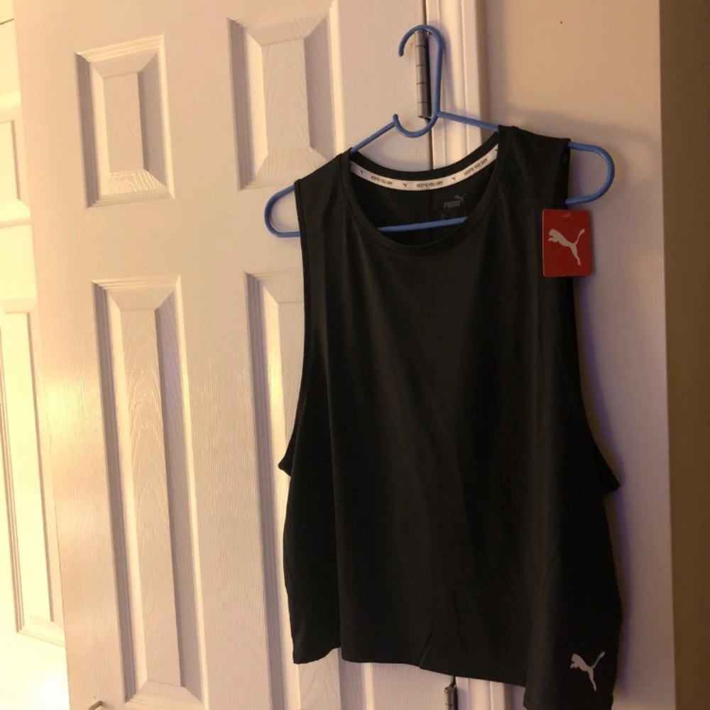 Puma Black/ White Tank Top😍